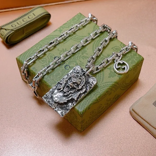 Gucci Silver Link Chain Sculpted Grotesque-Face Pendant Necklace 3