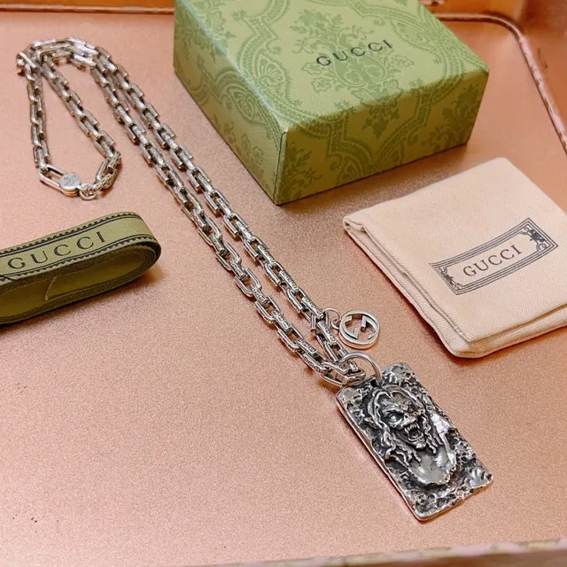 Gucci Silver Link Chain Sculpted Grotesque-Face Pendant Necklace 9