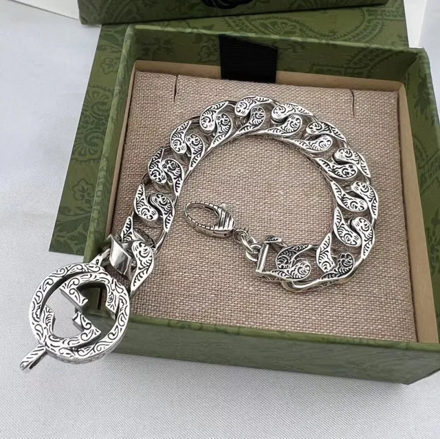 Gucci Silver Ornate Paisley-Engraved Links Interlocking G Clasp Bracelet 3