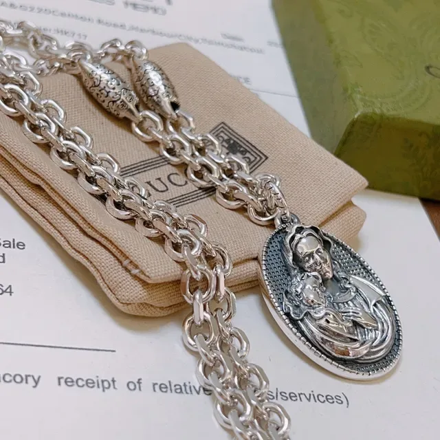 Gucci Silver-Toned Religious Medallion Pendant Necklace 4
