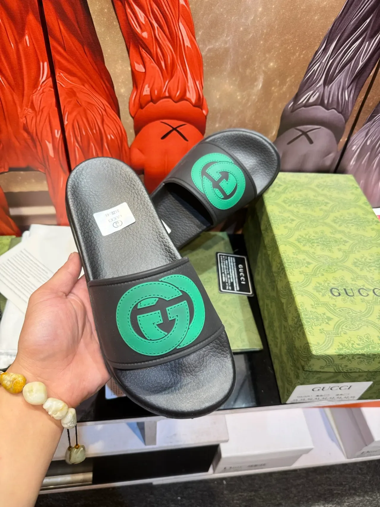 Gucci Slide Black Multicolor Single-Strap Embossed Logo Slippers 21