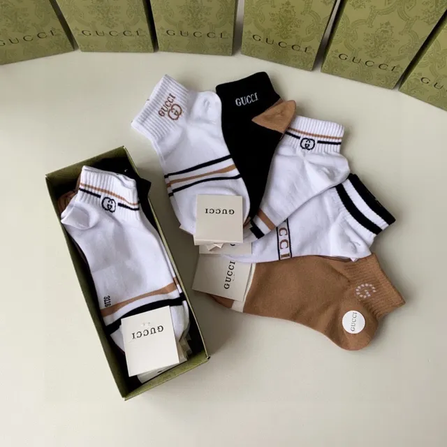 Gucci Striped Logo Ankle Socks 9