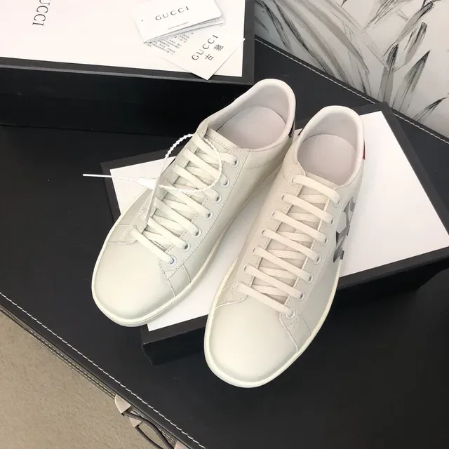 Gucci Tennis 1977 White Red NY Logo Lifestyle Sneakers 3