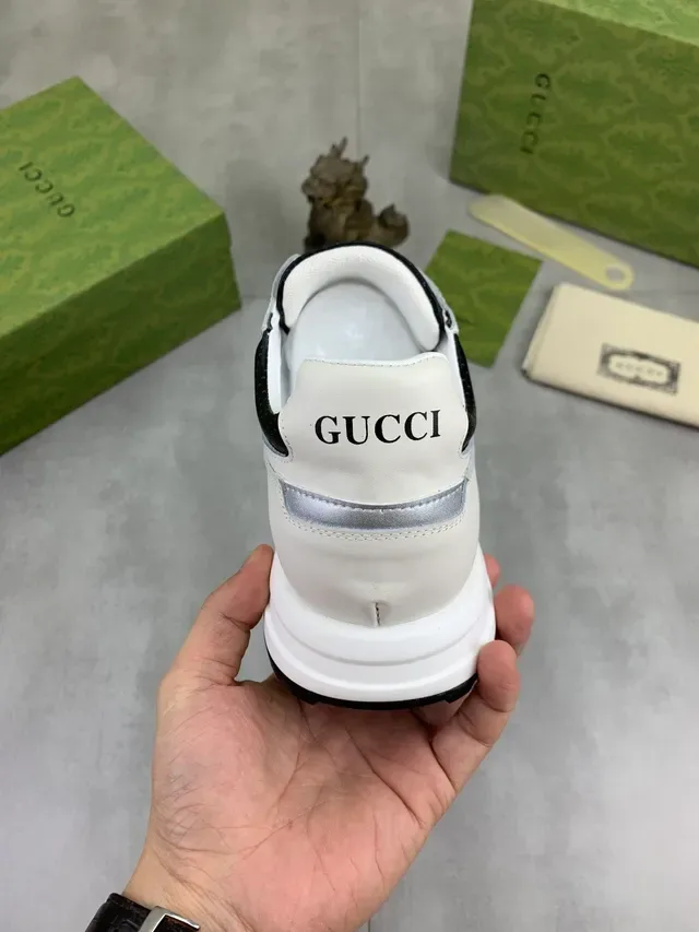 Gucci Branco e Preto Tênis Lifestyle com Cabedal estratificado de materiais mistos e ponta de couro perfurado 3