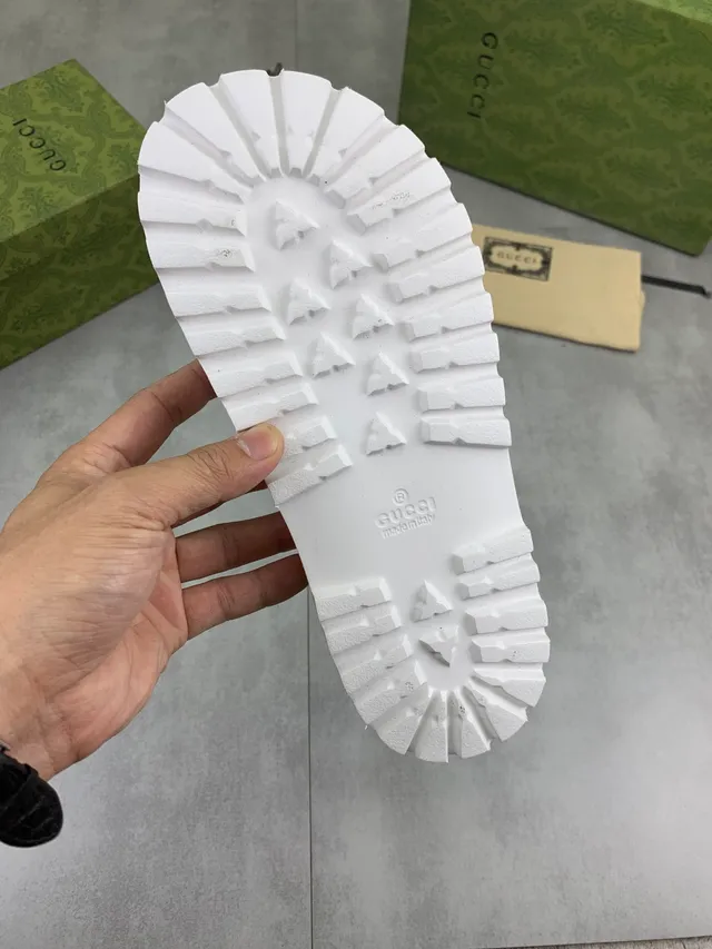 Gucci White Black Molded Rubber Interlocking GG Logo Slippers 2