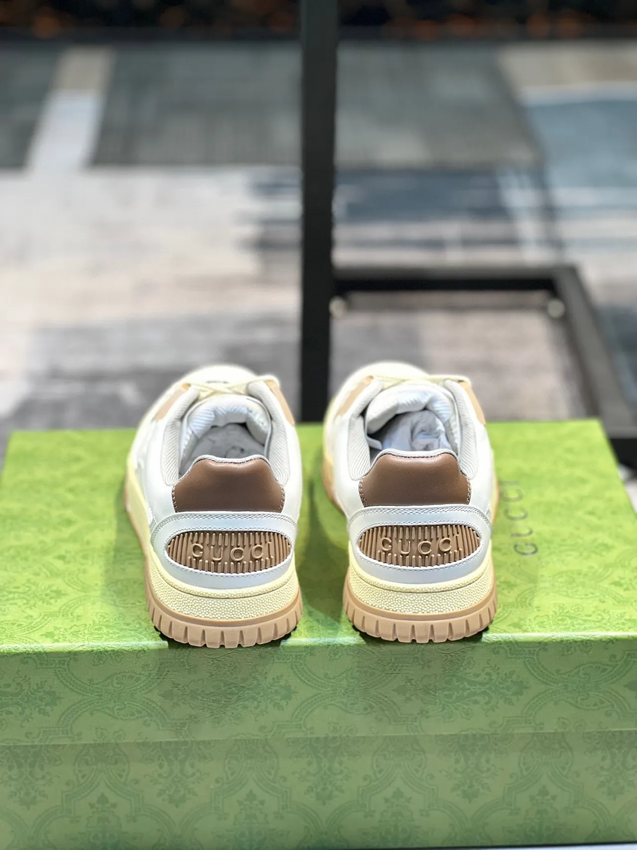 Gucci White Brown Perforated Toe Layered Panel Construction Lifestyle Sneakers 3