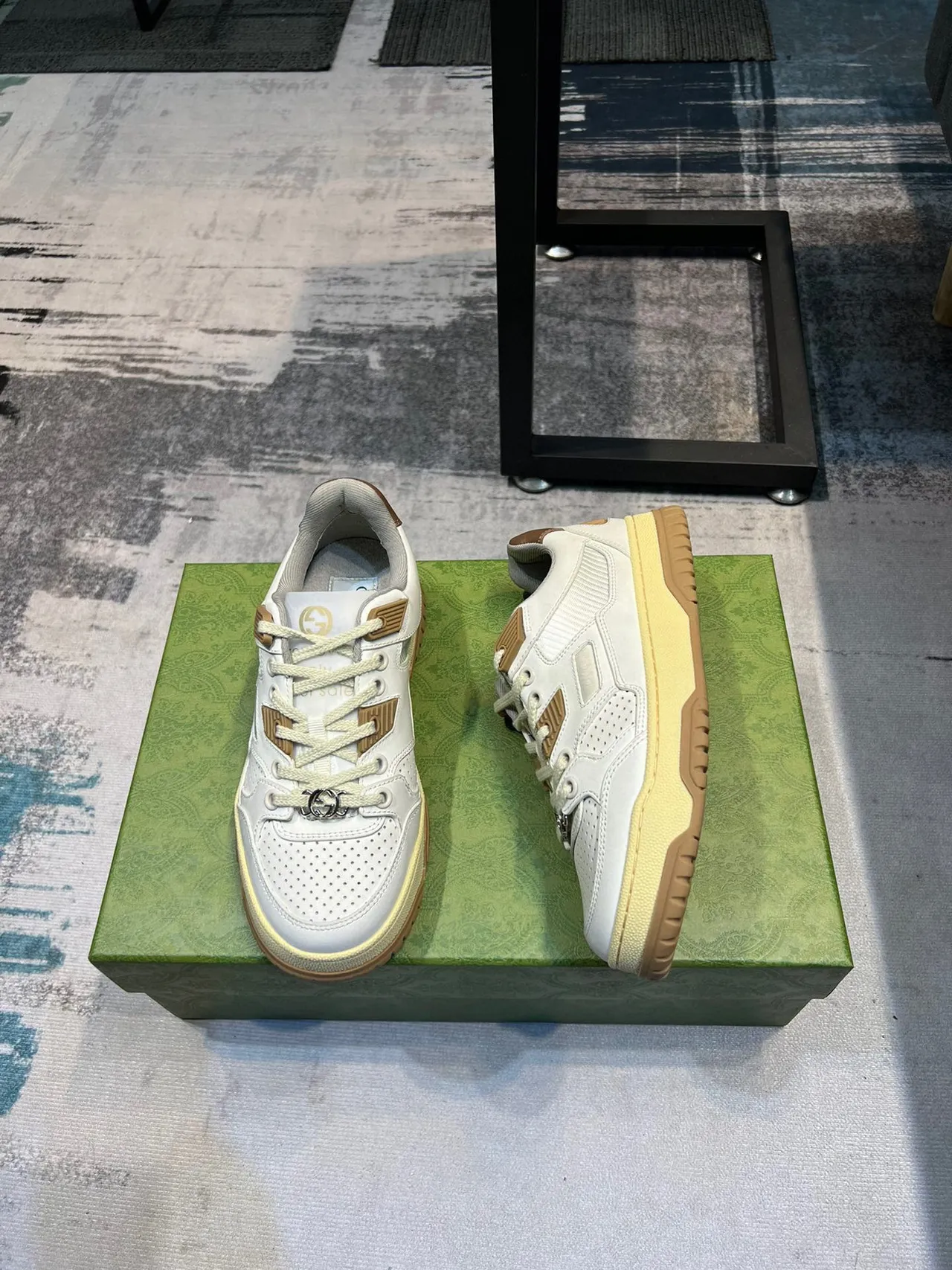 Gucci White Brown Perforated Toe Layered Panel Construction Lifestyle Sneakers 5