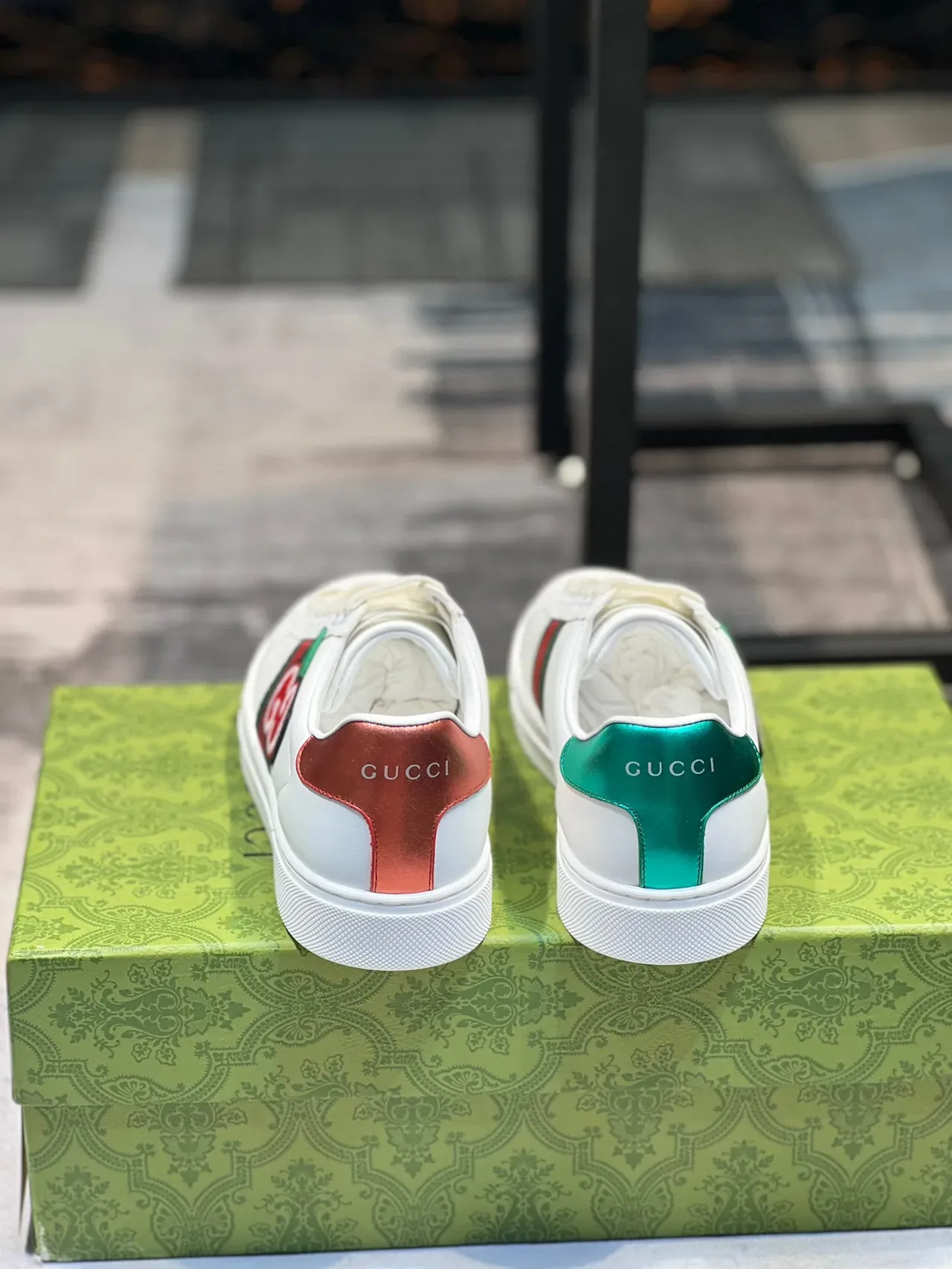Gucci White Red Leather Upper Web Stripe Lifestyle Sneakers 2