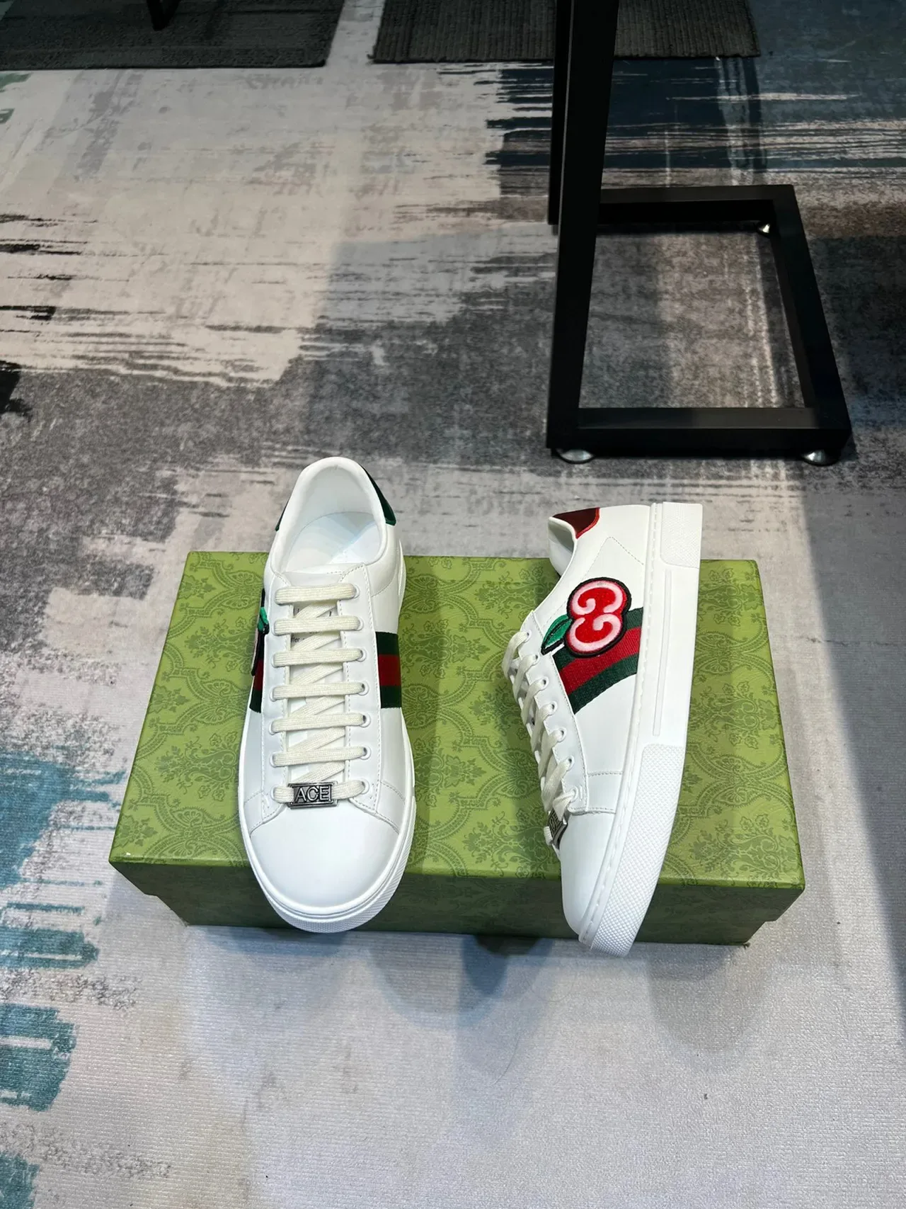 Gucci White Red Leather Upper Web Stripe Lifestyle Sneakers 4