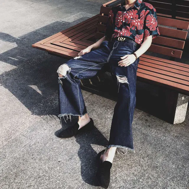 Gucci Wide-Leg Distressed Raw-Hem Jeans 2