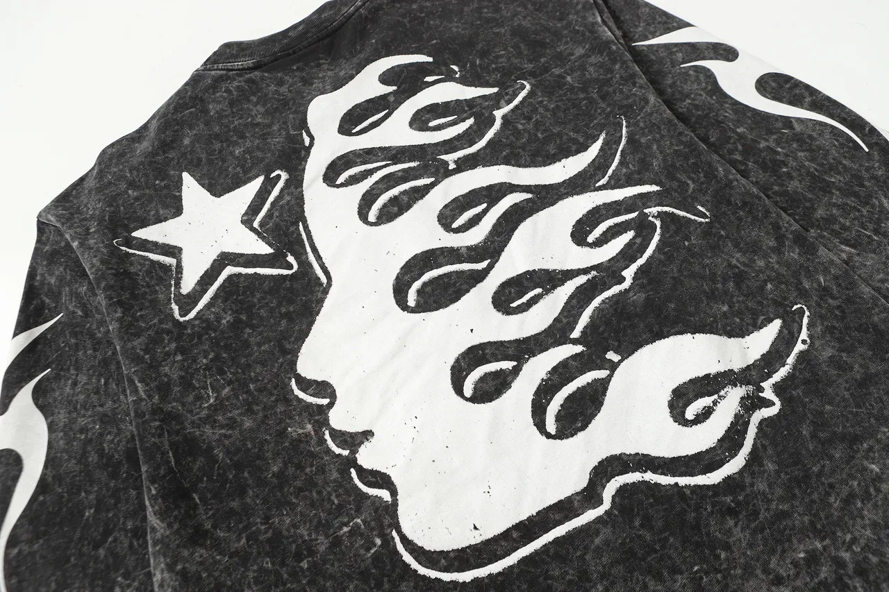 Camiseta Hellstar de manga larga con lavado ácido y estampado gráfico 11