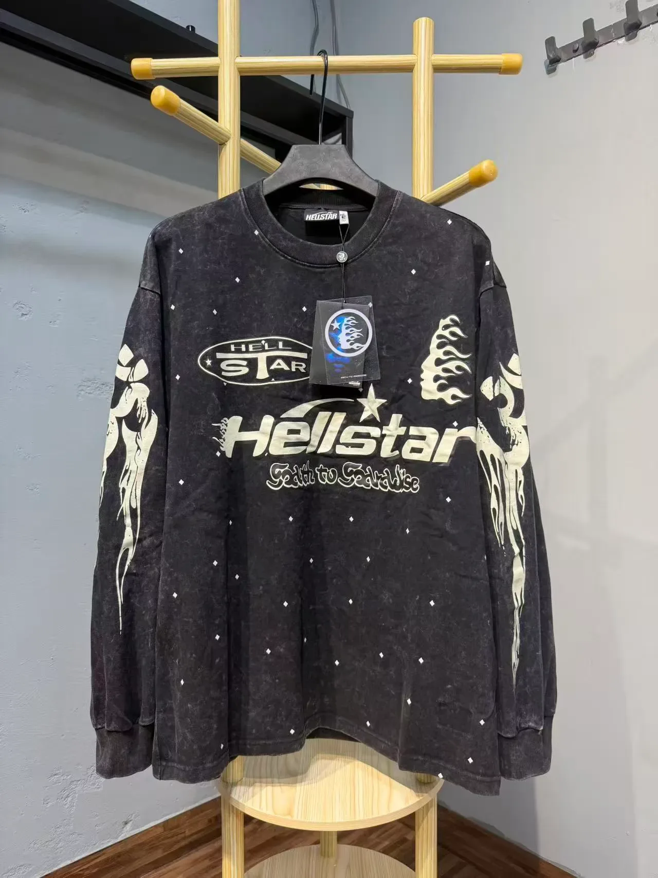 Hellstar Distressed Black Flame Graphic Long-Sleeve T-Shirt 7