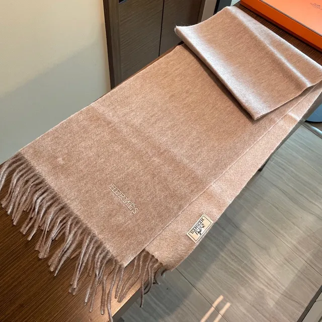 Hermès Beige Fine Knit Soft Drape Cashmere Scarf 7