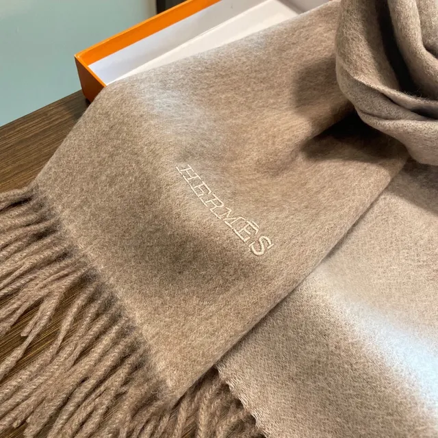 Hermès Beige Fine Knit Soft Drape Cashmere Scarf 9