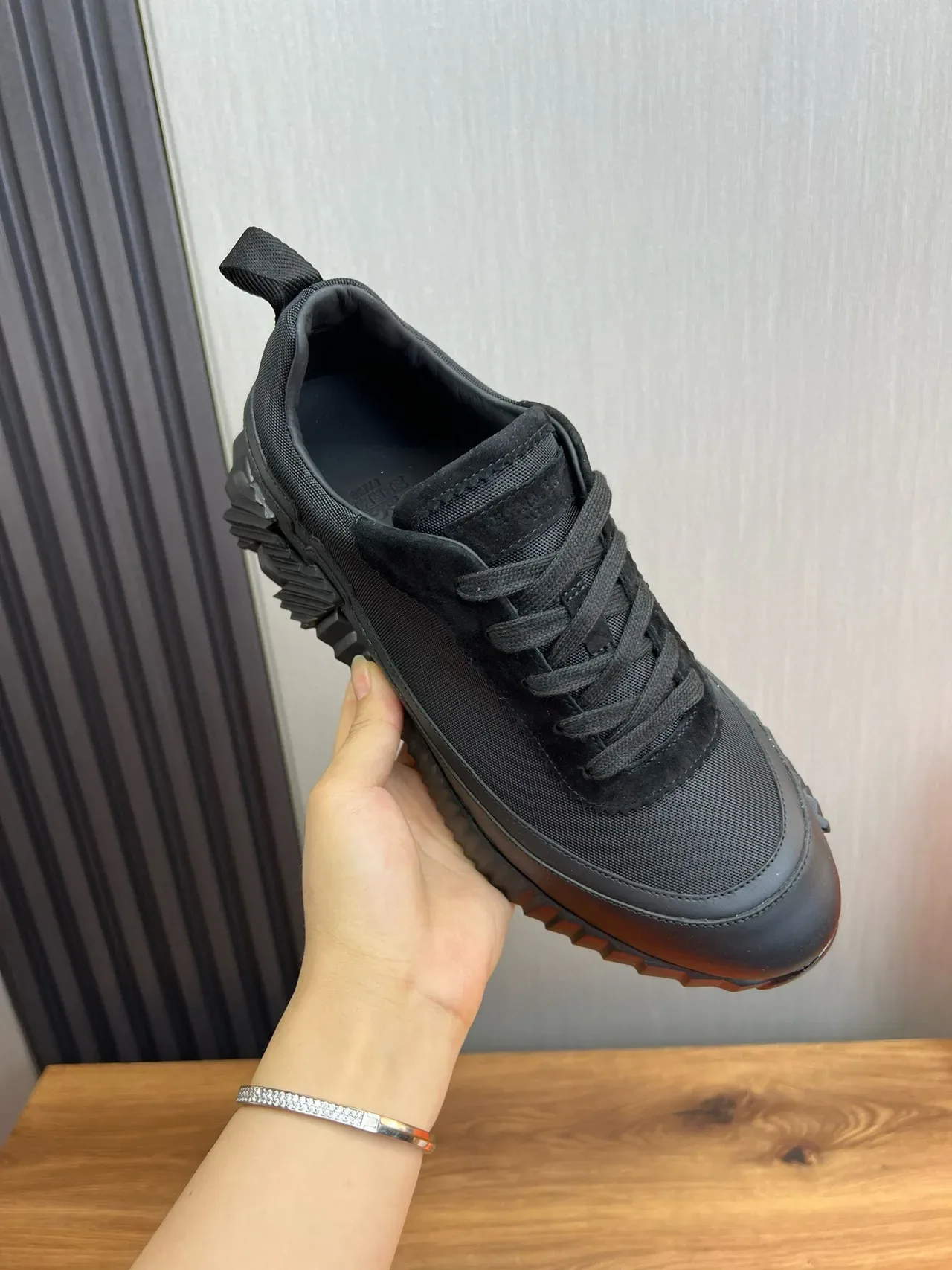 Hermès Sneakers Lifestyle en Maille et Daim Noir, Semelle Sculptée à Rigel en Caoutchouc 9