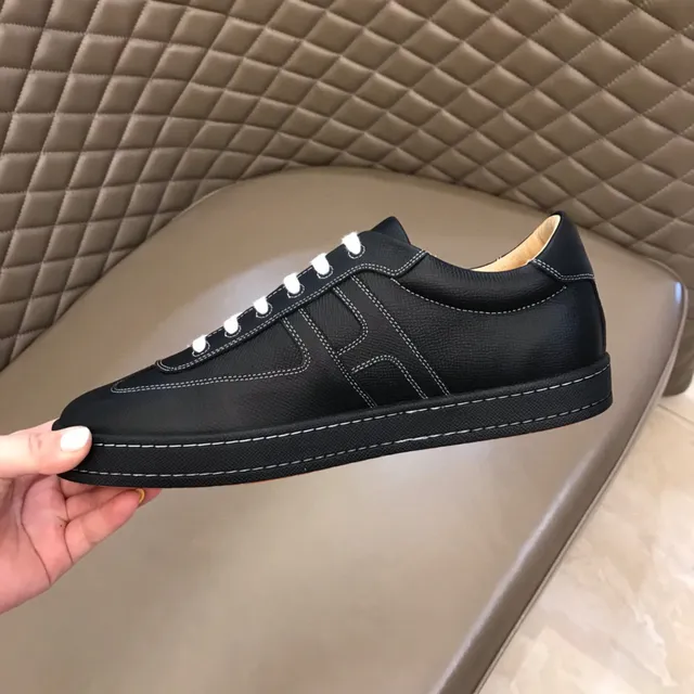 Hermès Chypre Black Orange H-Motif Side Panel White Contrast Stitching Lifestyle Sneakers 3