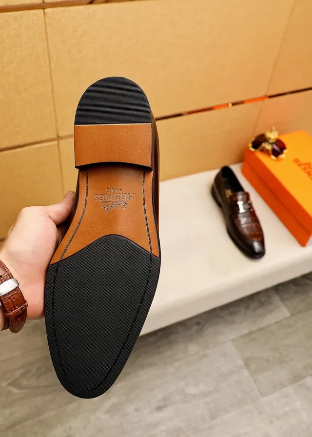Hermès Constance Marron Cuir crocodile embossé Cuir poli Loafers 8