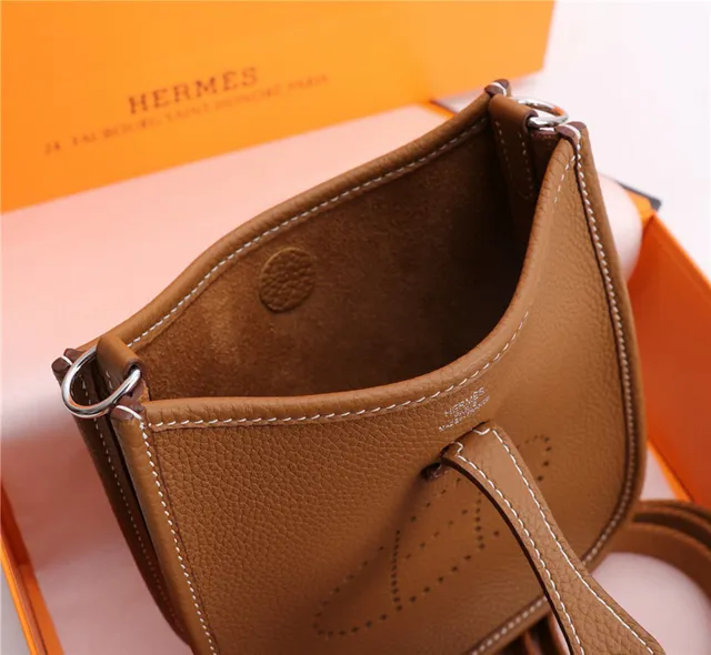 Hermès Evelyne Perforated H Tan Underarm Bag 4