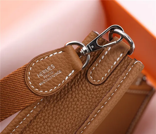 Hermès Evelyne Perforated H Tan Underarm Bag 5