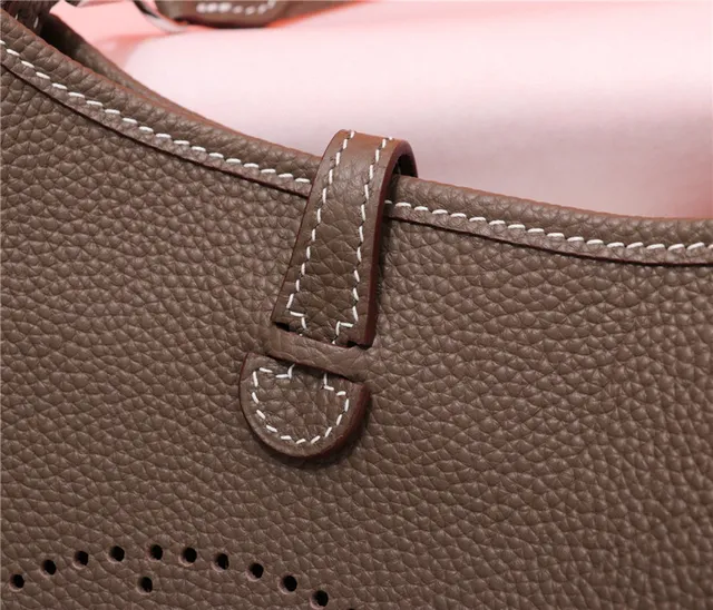 Hermès Evelyne Perforated H Tan Underarm Bag 21
