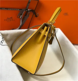 Hermès Kelly Mini Black Leather Gold Hardware Tote Bag 6