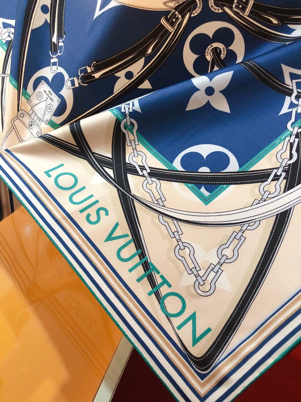 Hermès Navy Beige Printed Chain Motif Silk Scarf 5