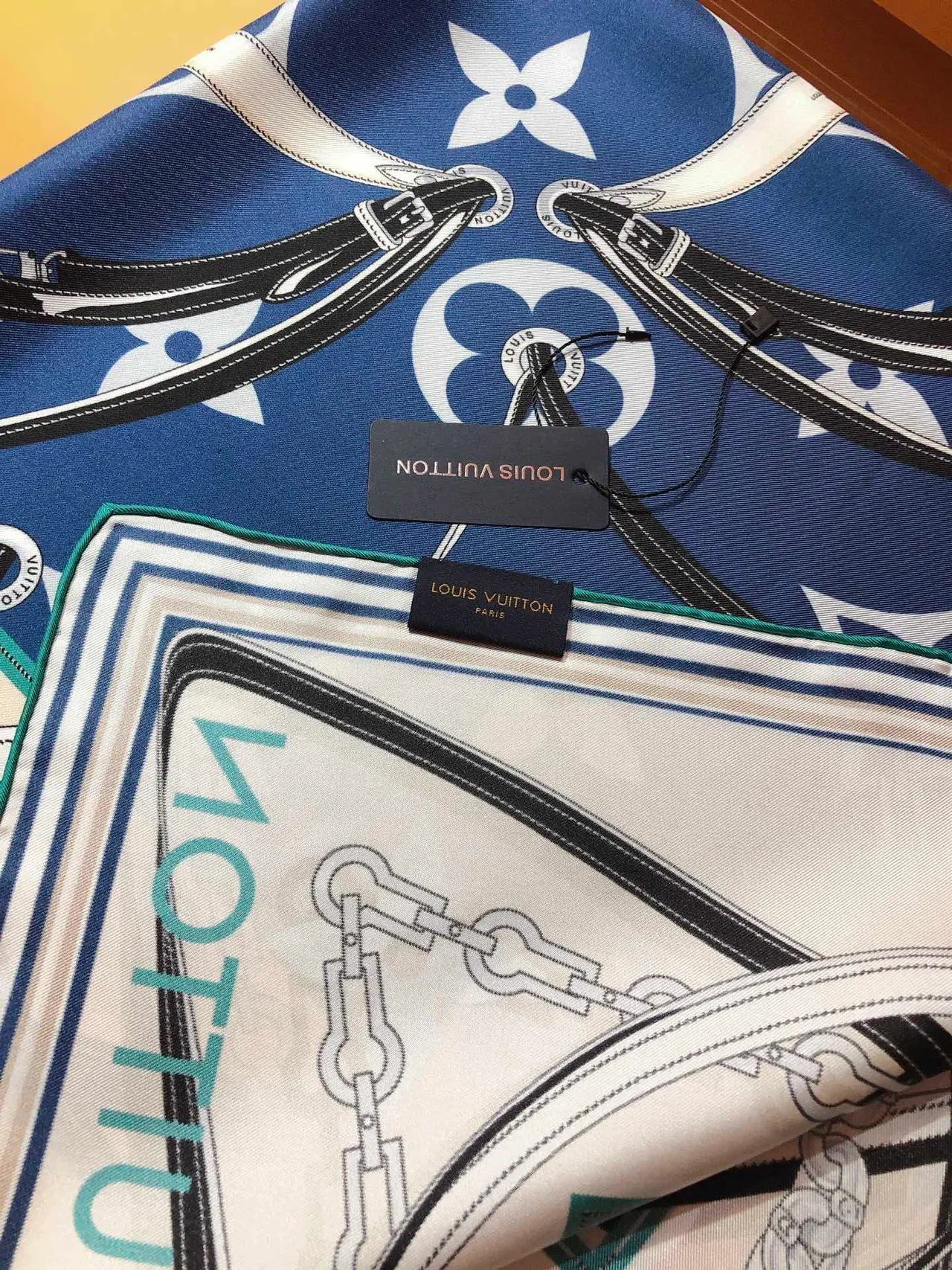 Hermès Navy Beige Printed Chain Motif Silk Scarf 6