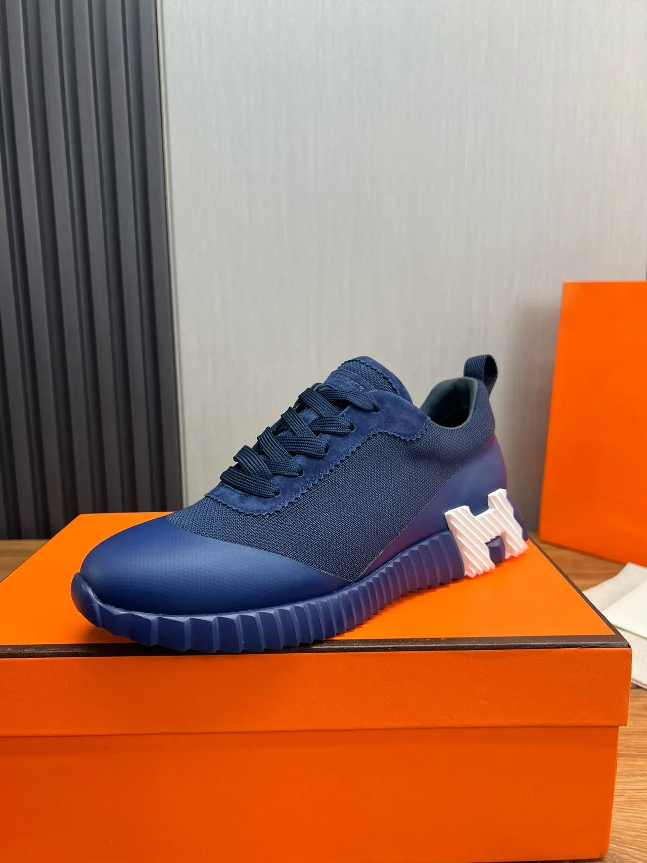 Hermès Navy White Chaussures Lifestyle Upper Knit-Suede Hybrid Sculpted Ridged Rubber Sole 2