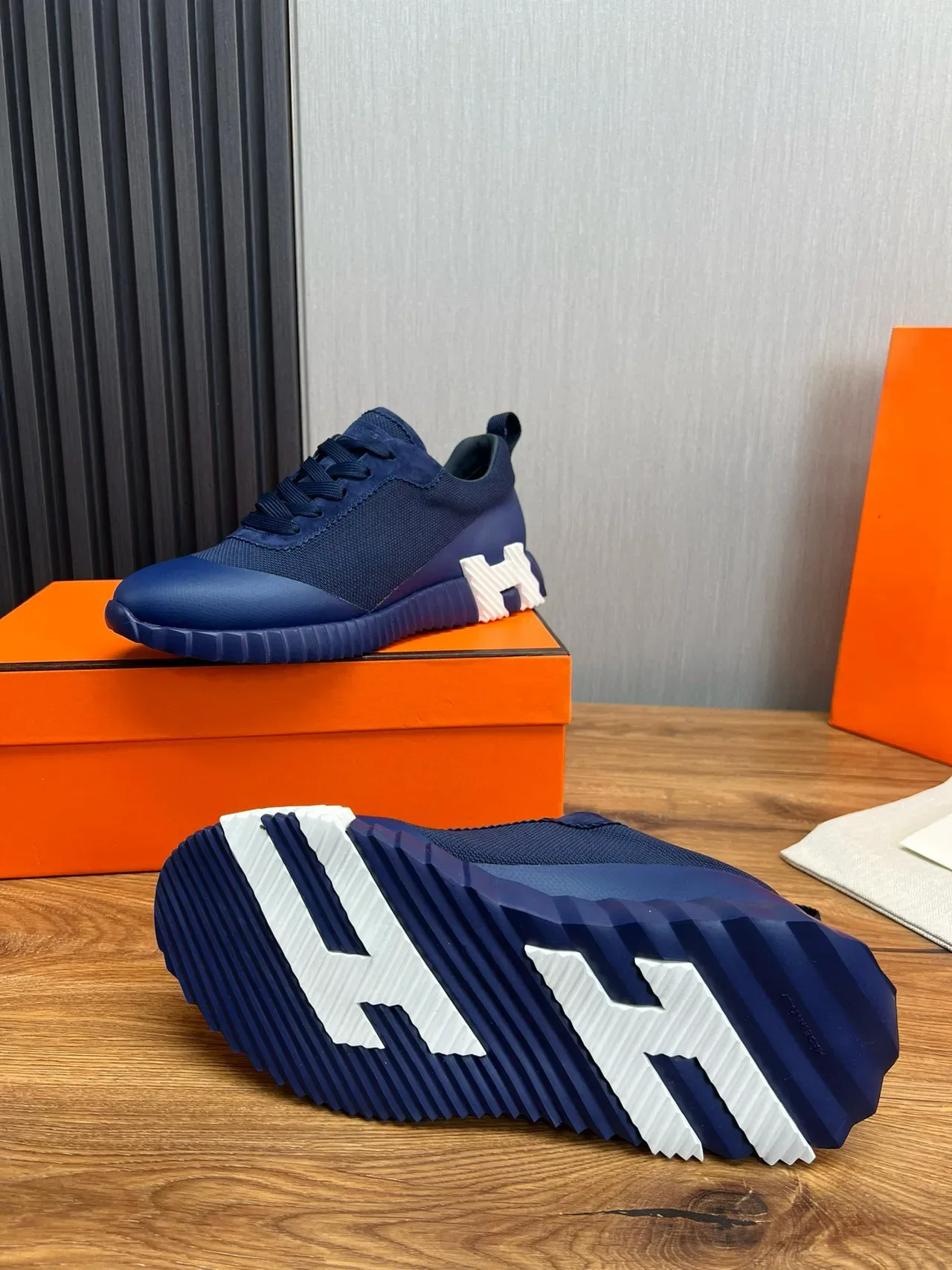 Hermès Navy White Chaussures Lifestyle Upper Knit-Suede Hybrid Sculpted Ridged Rubber Sole 9