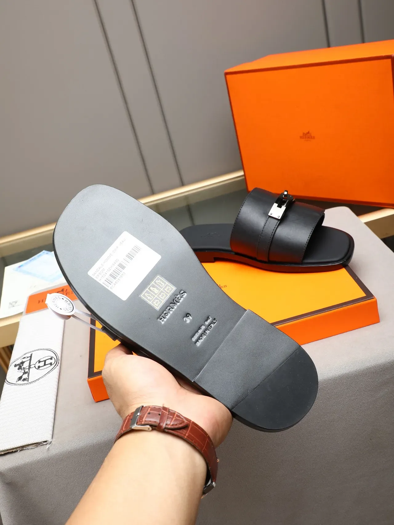 Hermès Oran Negro Naranja Flat Slide Metal H-Toggle Hardware Sandalias 10