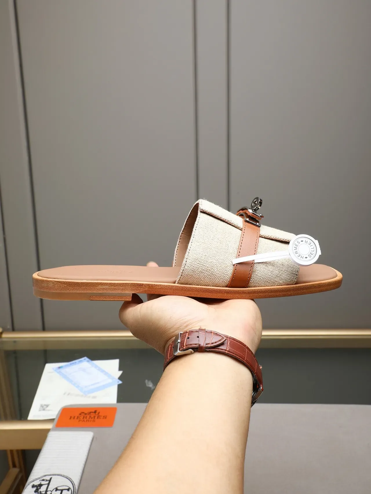 Hermès Oran Negro Naranja Flat Slide Metal H-Toggle Hardware Sandalias 19