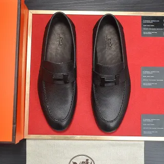 Hermès Oran Negro Cuero Perforado H-Buckle loafers