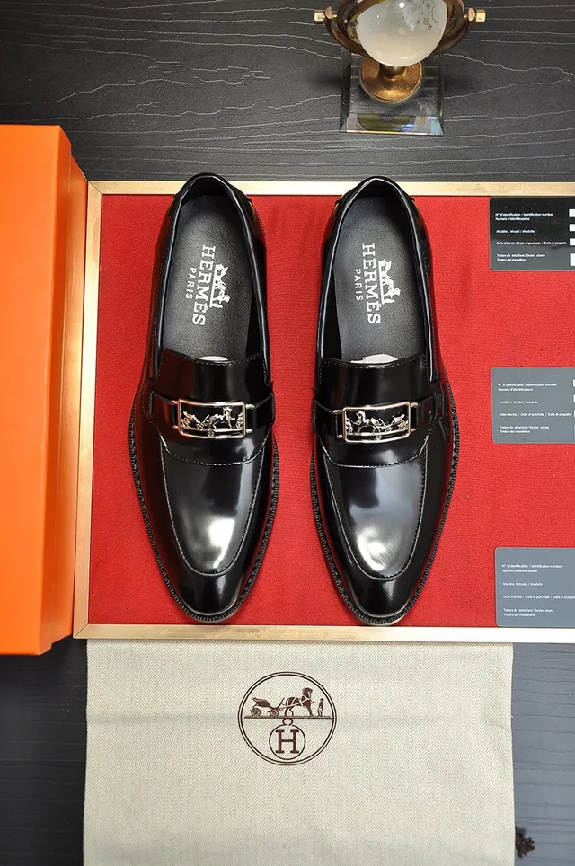 Hermès Oran কালো পলিশড চামড়ার বকেল লুফার 9