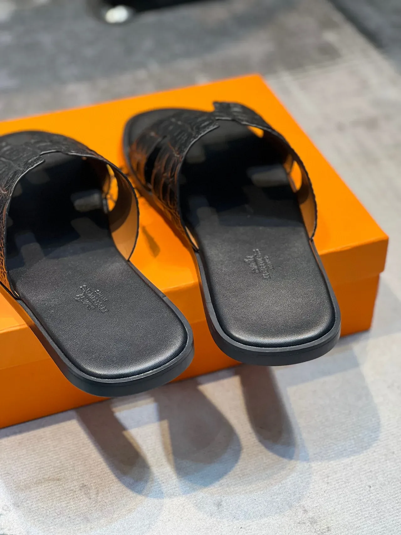 Hermès Oran Crocodile-Embossed Black Slippers 2