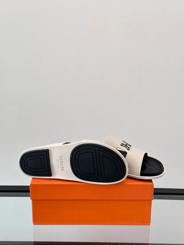 Hermès Oran Double-Strap Slide Slippers 3
