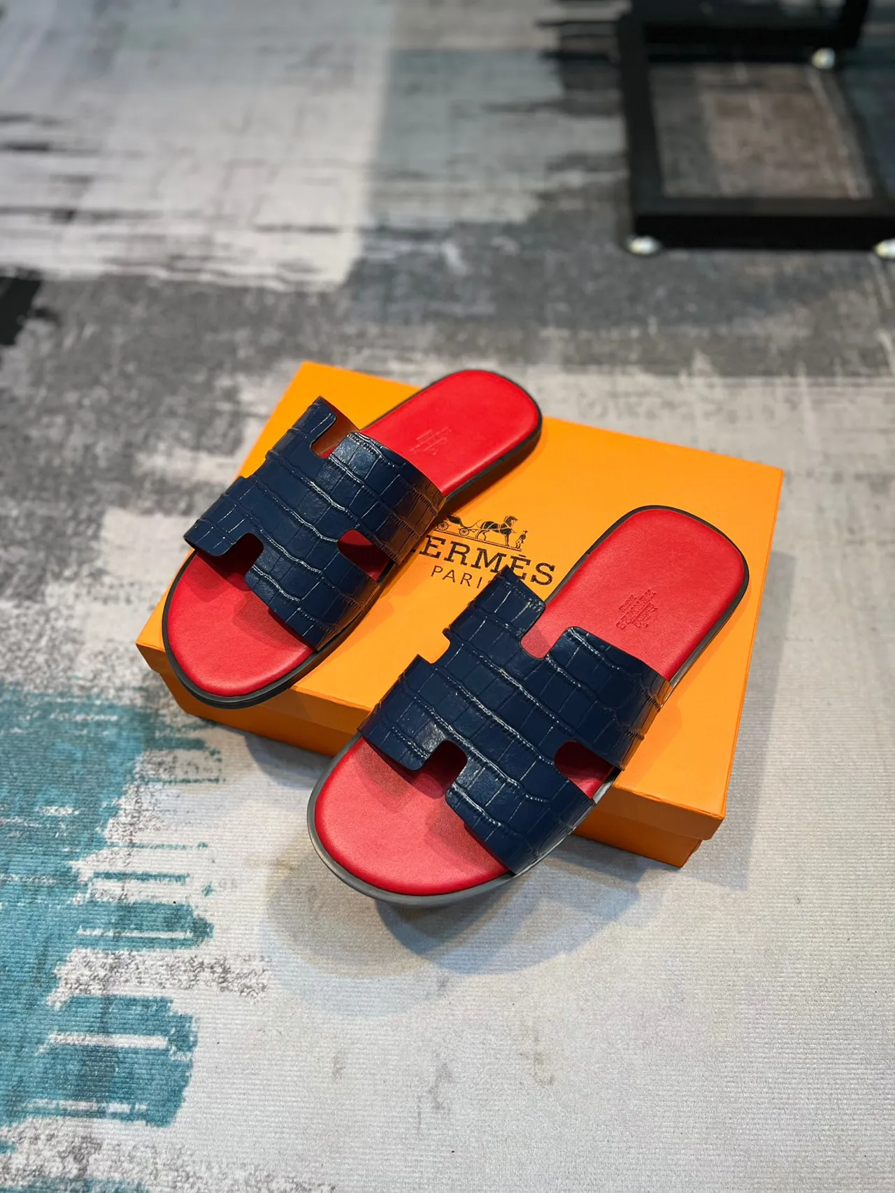 Hermès Oran Navy Croc-Embossed Red Insole Slippers 5