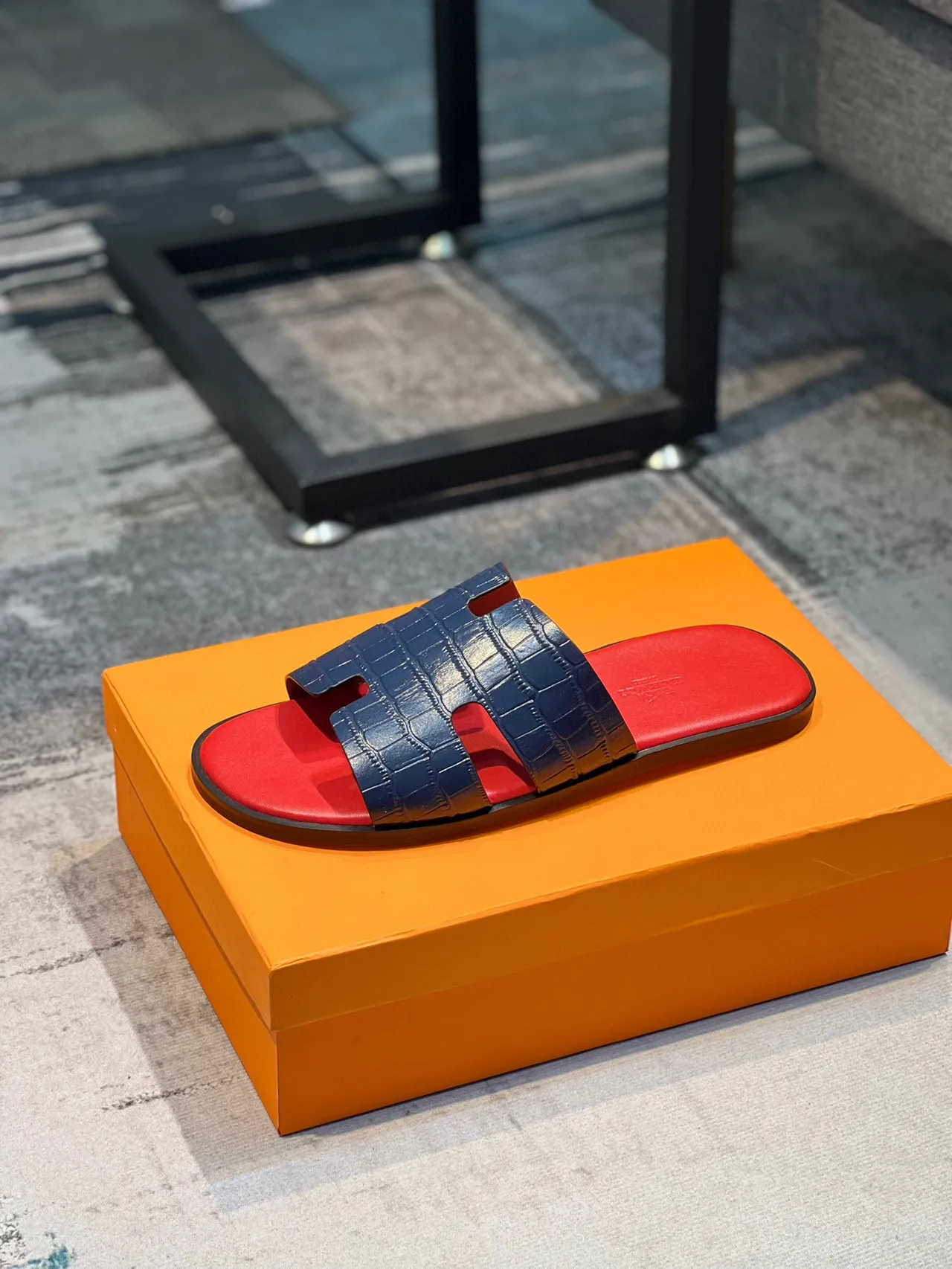 Hermès Oran Navy Croc-Embossed Red Insole Slippers 9