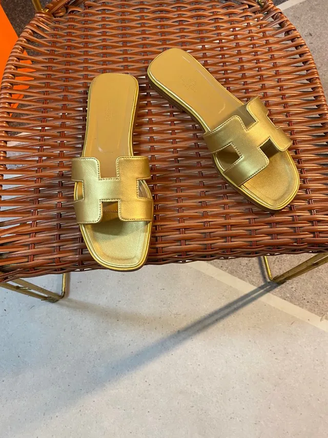 Hermès Oran Slide Metallic Gold Leather Slippers 6