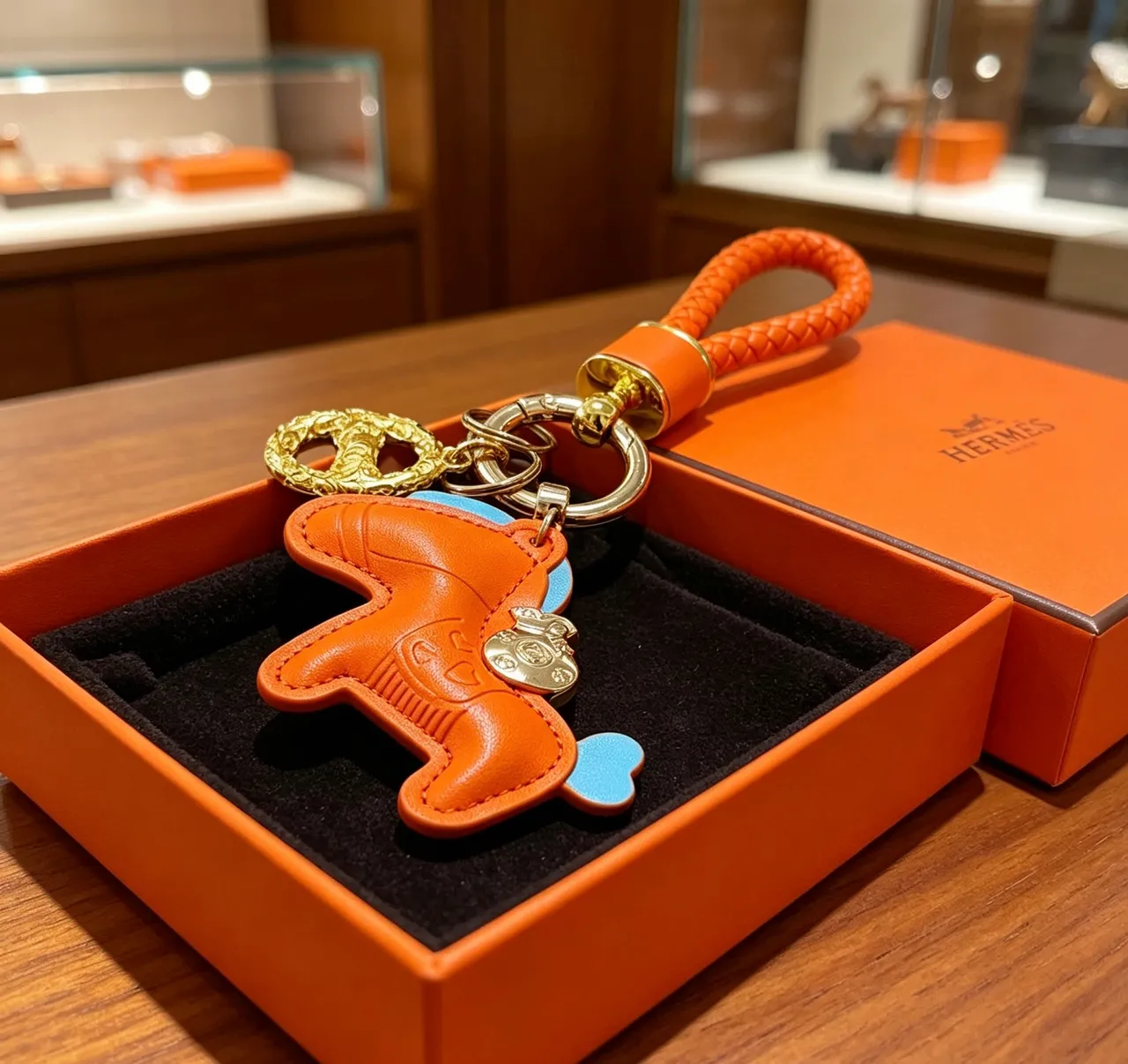 Hermès Orange Blue Braided Leather Loop Horse-Shaped Charm Phone Case 3