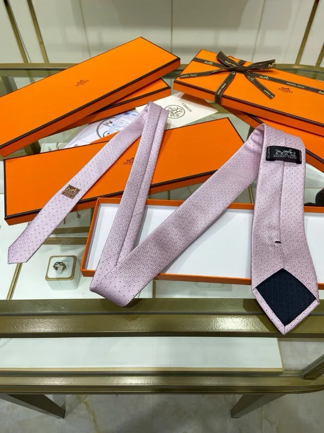 Hermès Pink Purple Silk-Woven Geometric H-Motif Necktie 9
