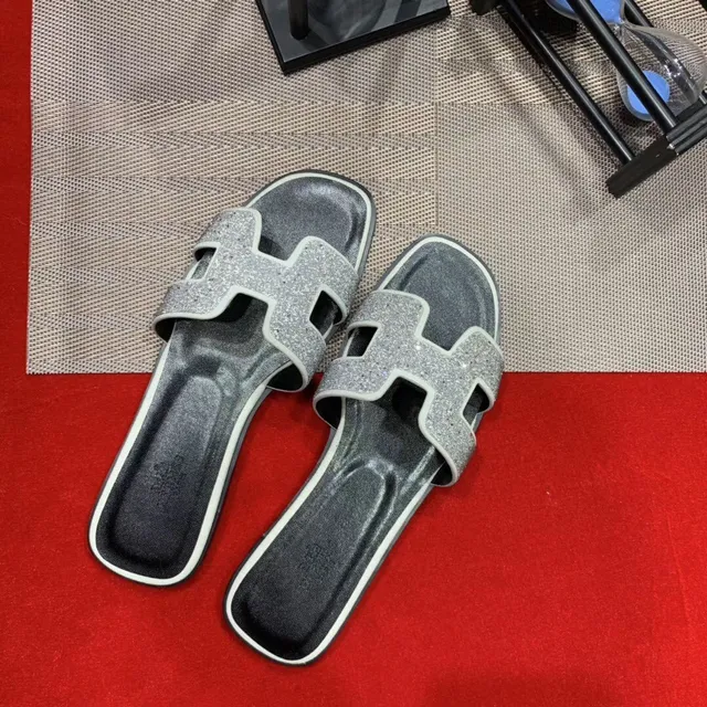 Hermès Silver White Glitter Strap H-Shaped Buckle Slippers 3
