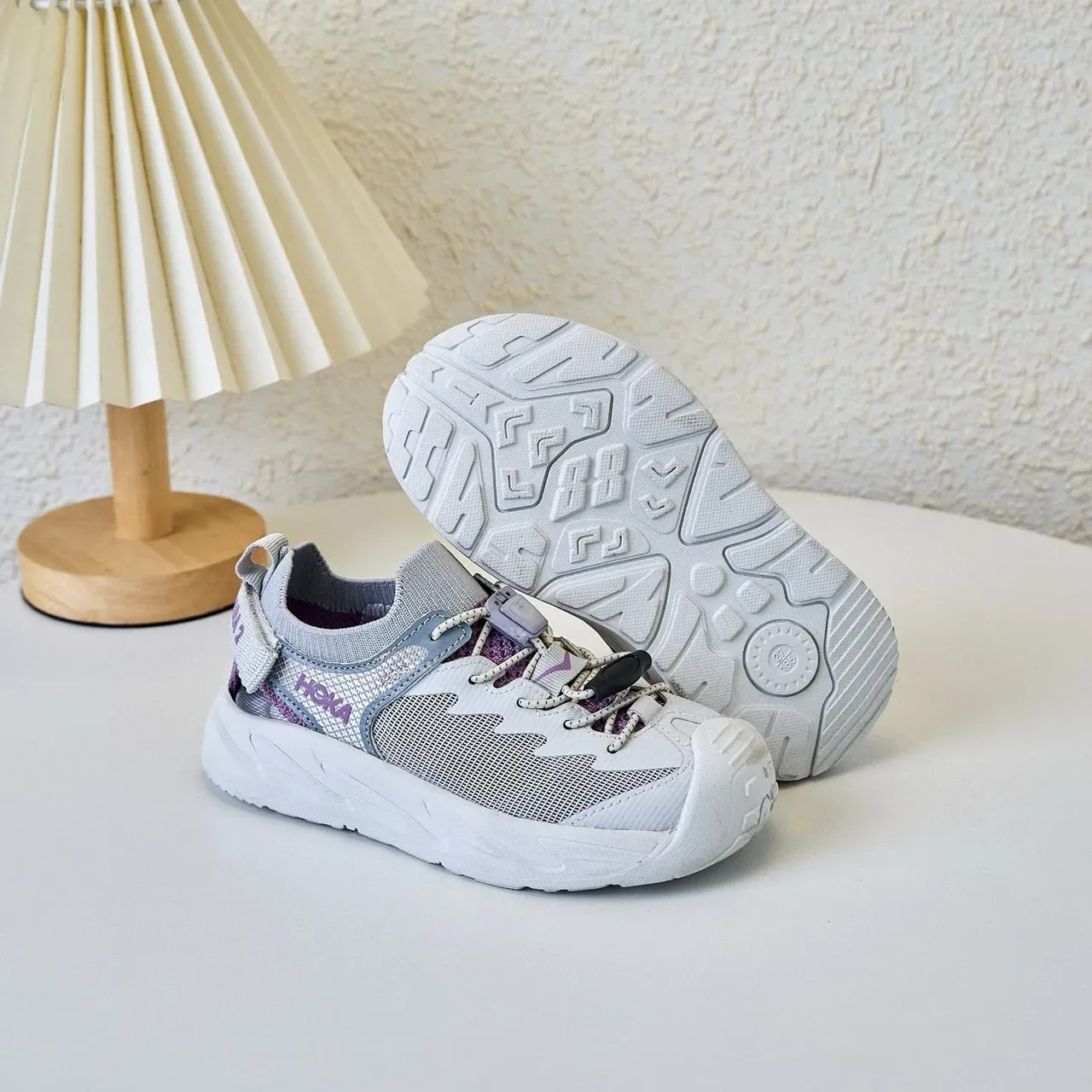 Hoka Noir Gris Mèche Supérieure Semelle Intermédiaire Caoutchouc Sculpté Sneakers Lifestyle 12