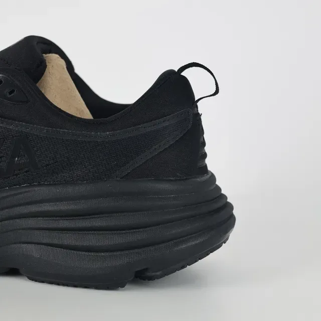 Hoka Clifton Chaussures de running Noir Monochrome Upper en tricot ingénierie 4