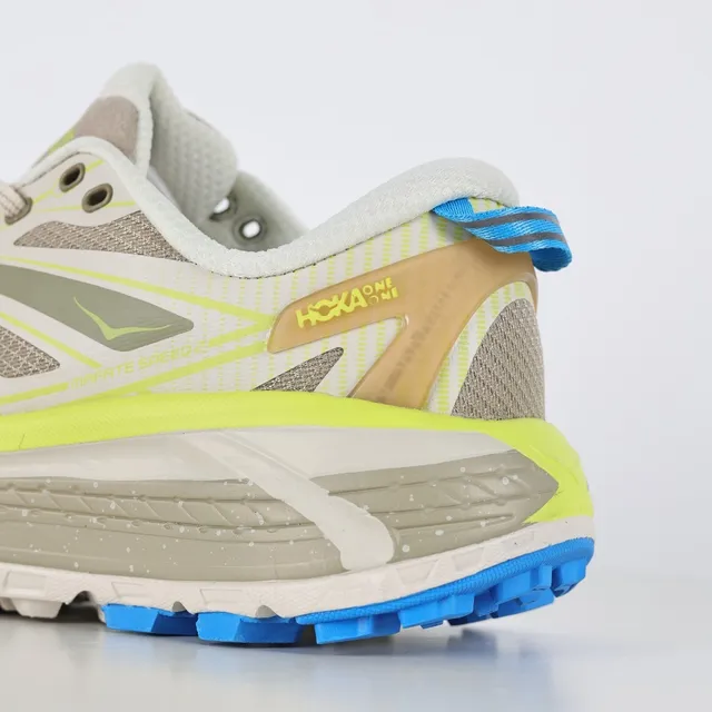 Hoka Speedgoat beige vert lime bleu chaussures de trail running 4