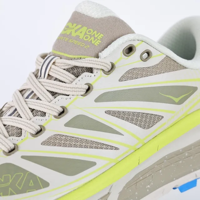 Hoka Speedgoat beige vert lime bleu chaussures de trail running 6