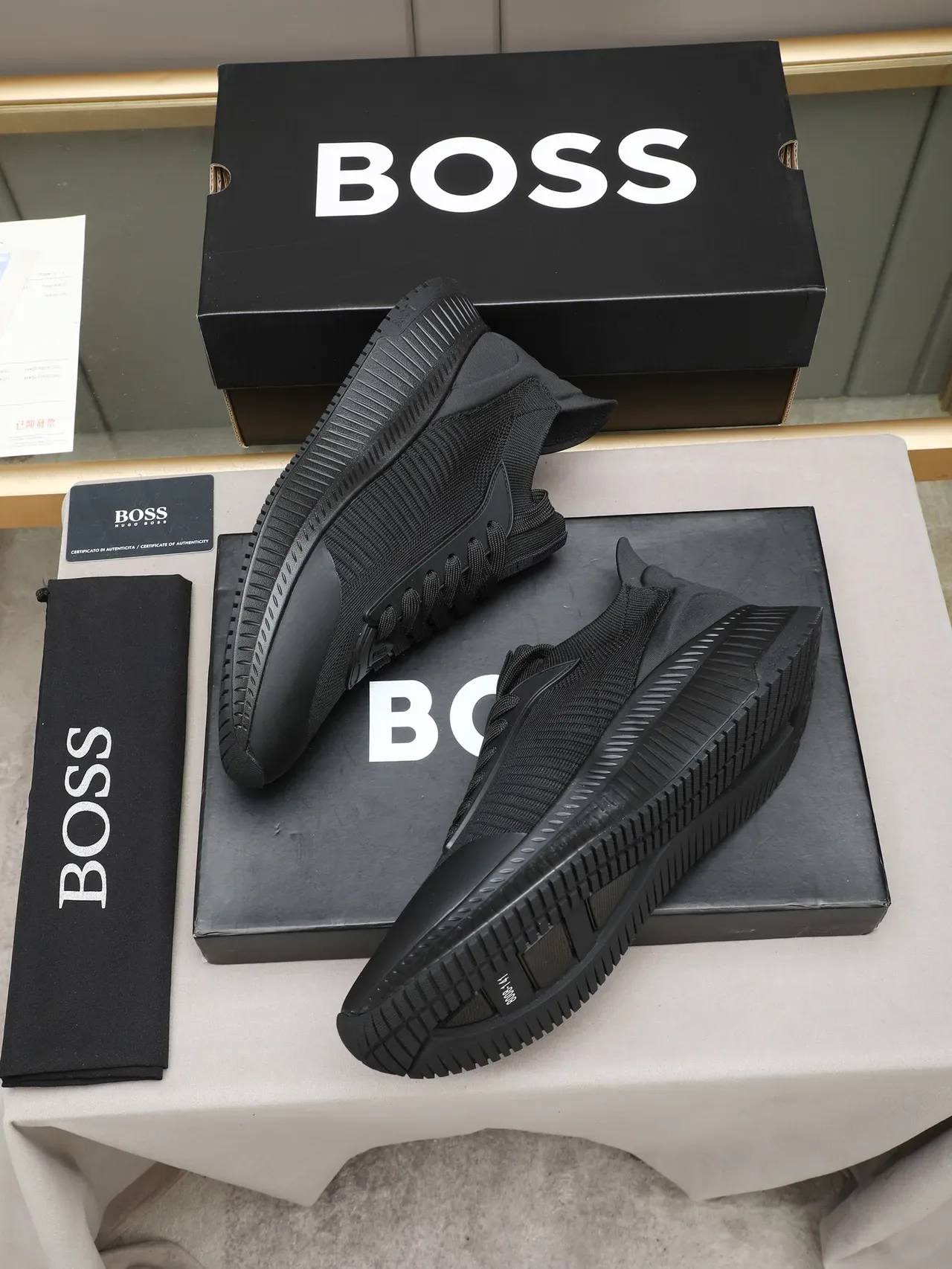 Hugo Boss Tênis Lifestyle com Upper de Malha Preto e Sola Escultórica 3