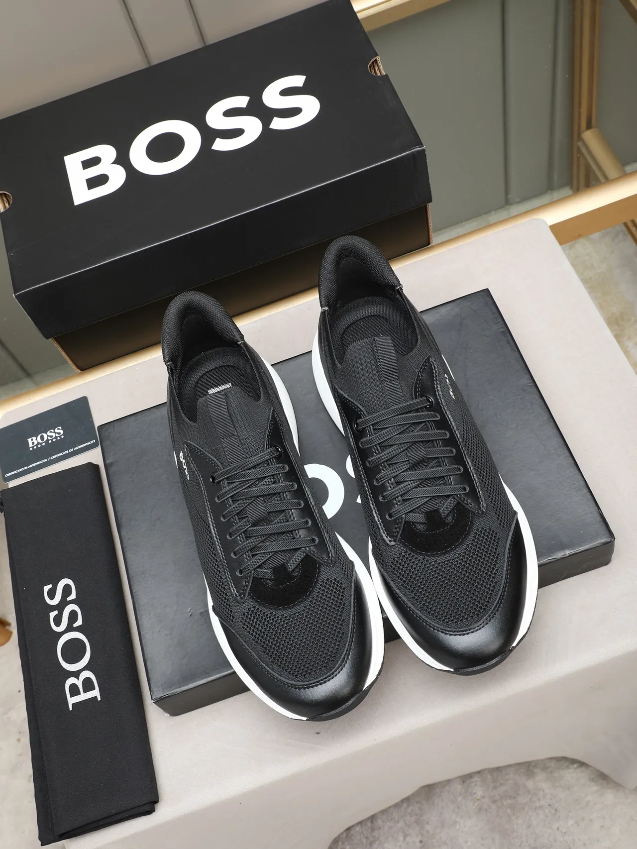 Hugo Boss Sneaker Lifestyle Noir en Maille et Cuir 2