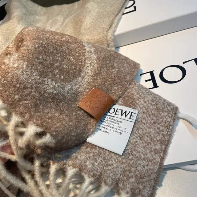 Loewe Cachecol de Caxemira Bege com Padrão Jacquard Tecido e Bordas com Franjas 8