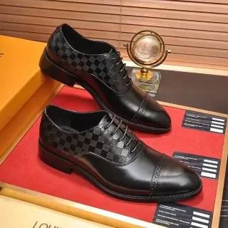 Louis Vuitton Black Cap-Toe Brogue Detailing Oxford Shoes