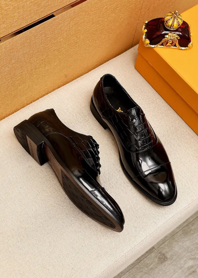 Louis Vuitton Chaussures Oxford en Cuir Patenté Embout Cap Noir 3